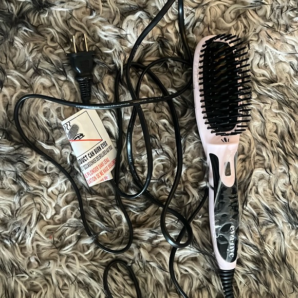 Eva-NYC hot brush tool - Picture 1 of 2